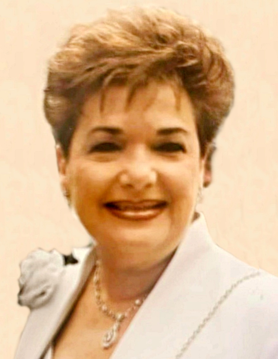 Lucy Capezza PHOTO